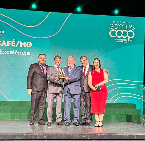 Coocafé conquista prêmio nacional por excelência em gestão